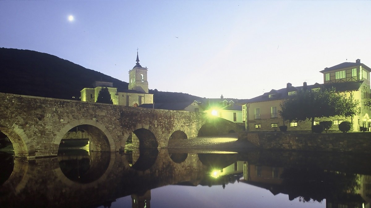 Enclave turístico de Molinaseca (León). R. GRÁFICO: LOS PUEBLOS MÁS BONITOS DE ESPAÑA