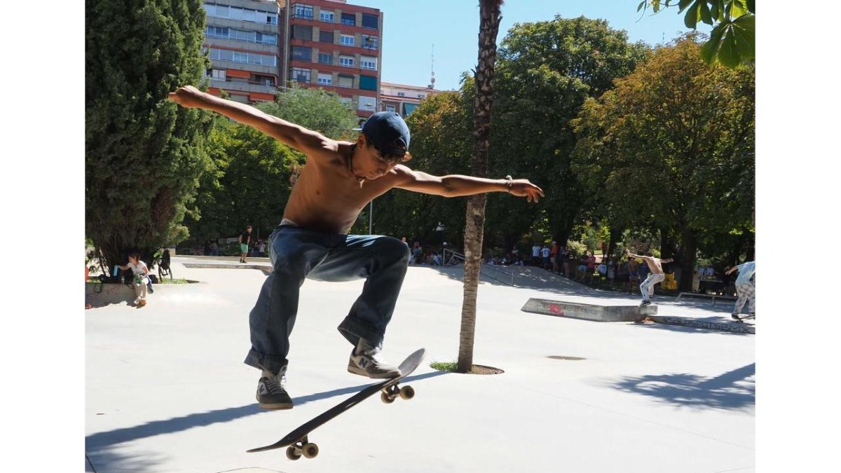 Campeonato de skateboard y Feria Underground. Photogenic
