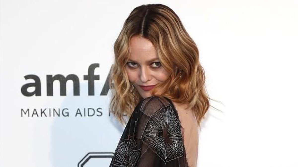 Vanessa Paradis, en la gala Amfar de Cannes, en el 2016.-EFE / IAN LANGSDON