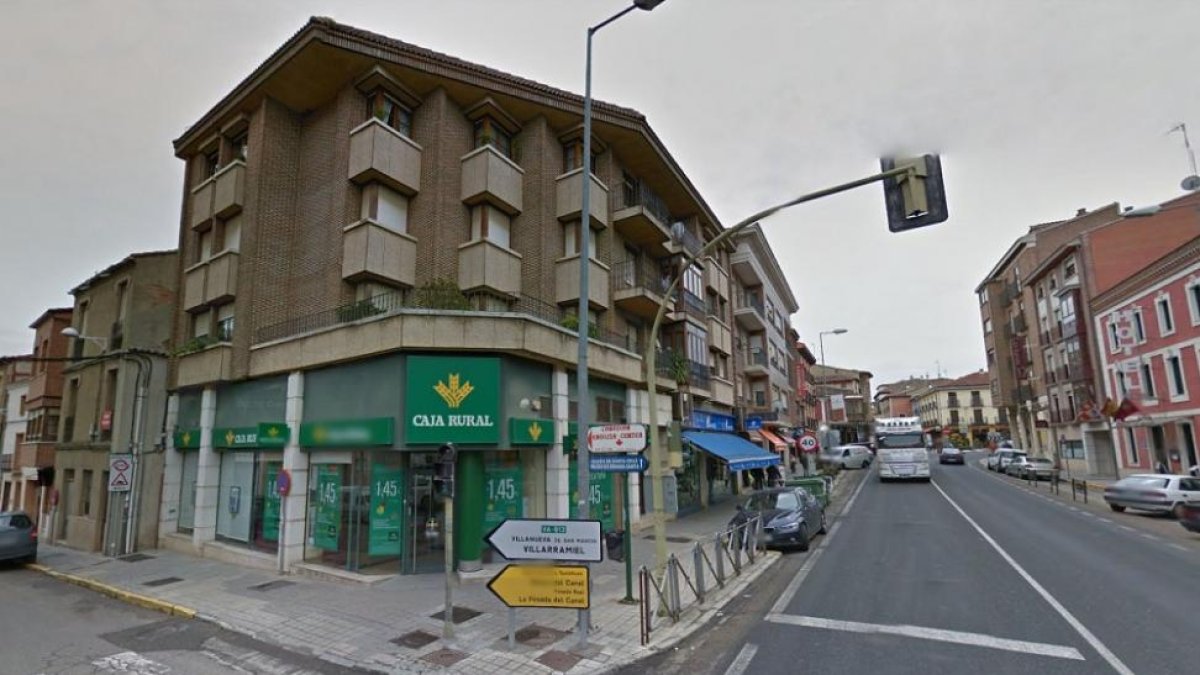Sede de Caja Rural que ha sido víctima de un intento de atraco.-GGL STW