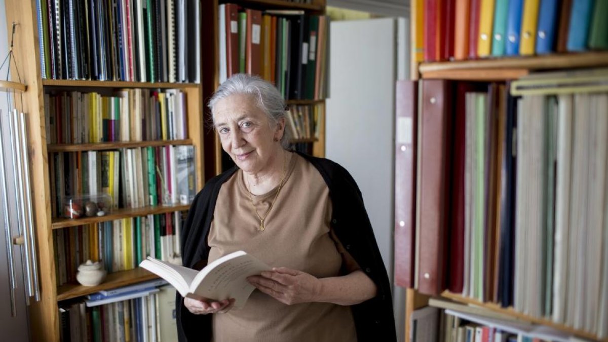 El archivo personal de Clara Janés, escritora, traductora y asiento ‘U’ de la RAE, llega a la Fundación Jorge Guillén.-E.M.