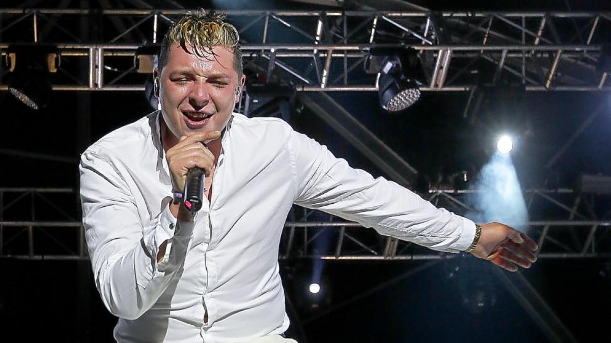 John Newman, en plena actuación-J. M. LOSTAU