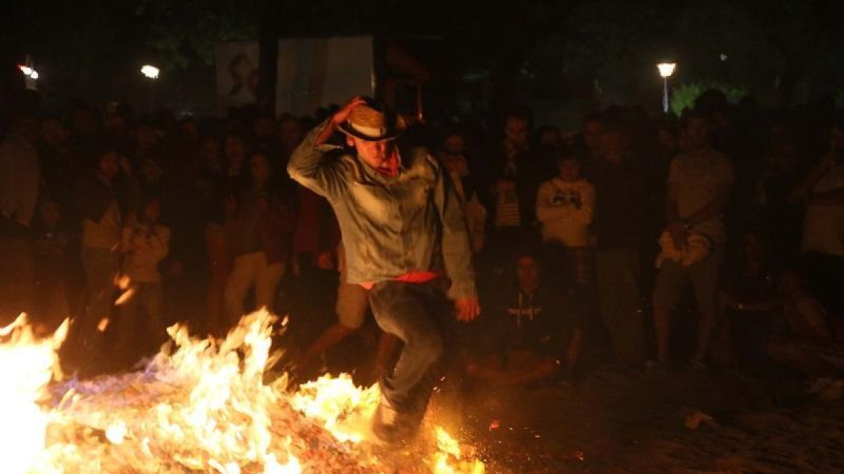 Celebración de la noche de San Juan-ICAL
