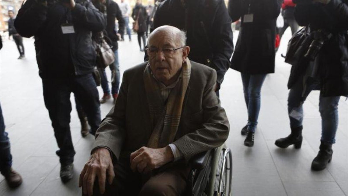 Fèlix Millet, la semana pasada, a su llegada a la Ciutat de la Justícia.-ALBERT BERTRAN