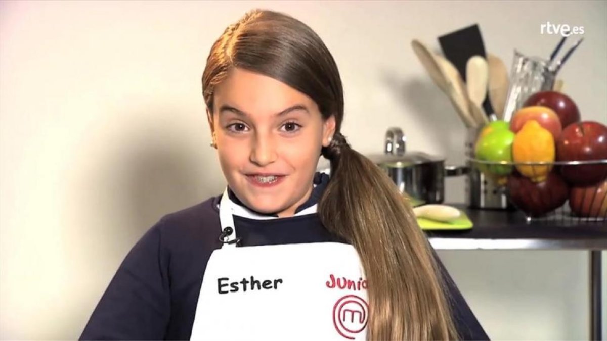 Esther, concursante de Masterchef  junior 5-RTVE