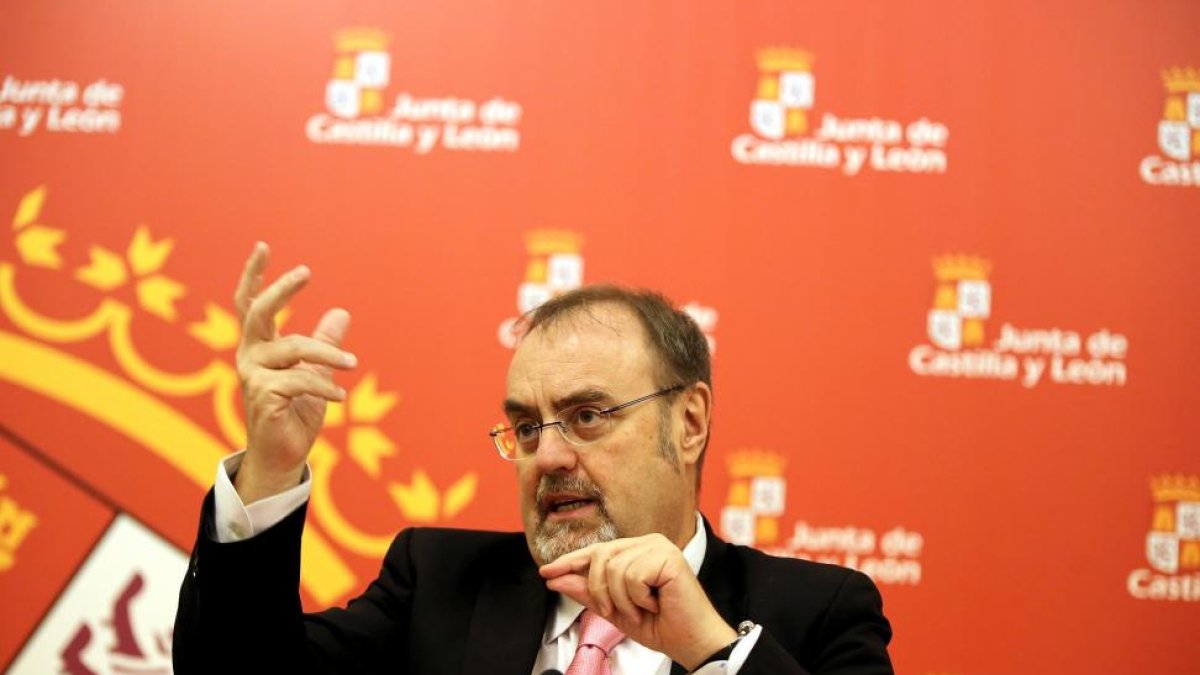 El consejero de Educación, Fernando Rey, presenta los últimos datos de convivencia escolar en Castilla y León, correspondientes al curso 2015-2016-ICAL