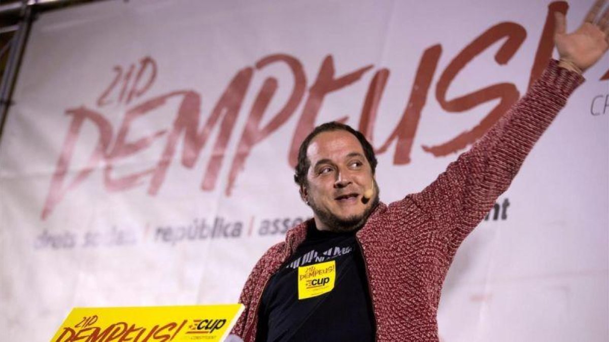 El exdiputado de la CUP David Fernàndez, este lunes en LHospitalet.-MARTA PÉREZ (EFE)