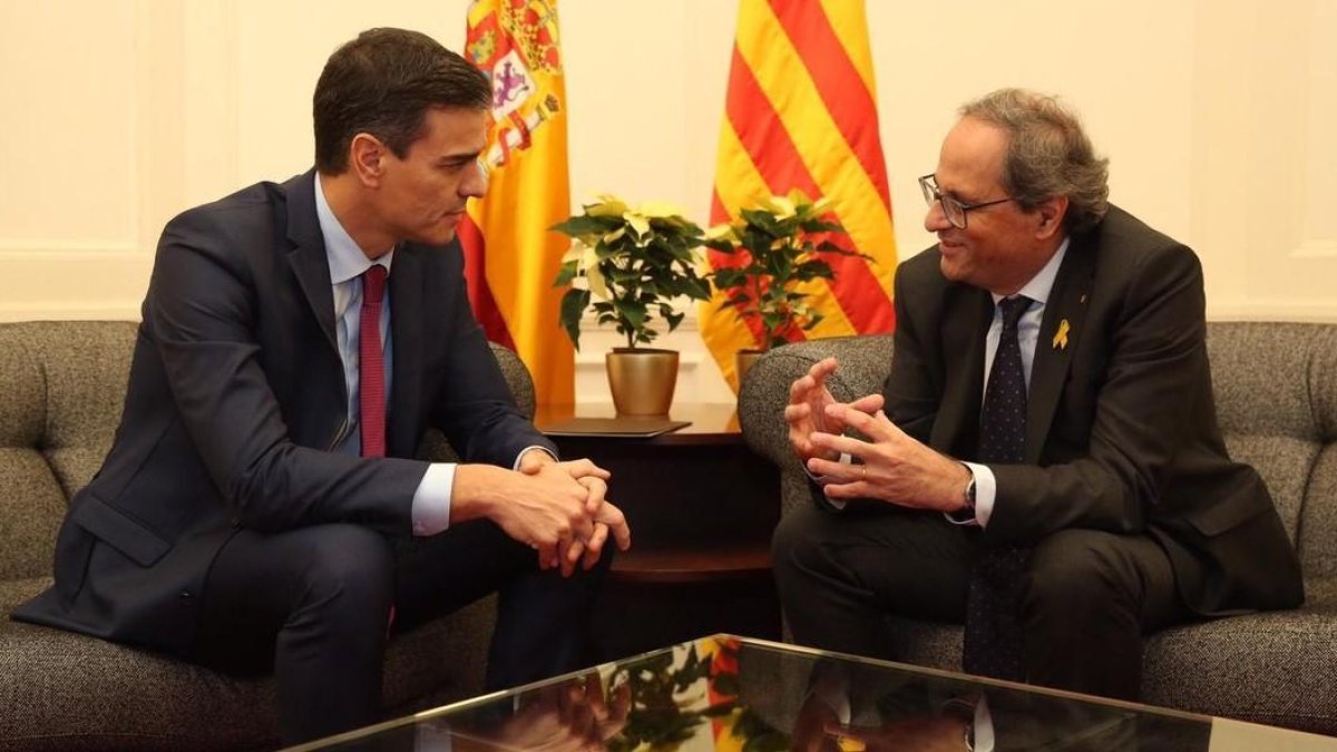 Sánchez y Torra, en Barcelona, en diciembre de 2018.-
