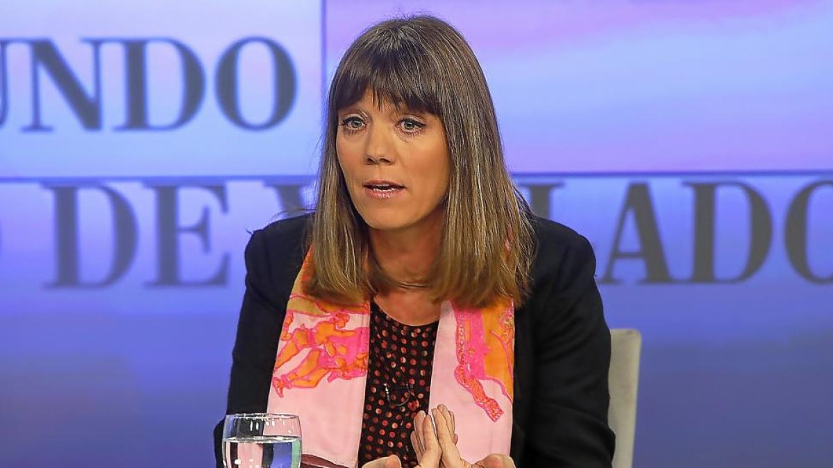 Ángela de Miguel durante ‘La Quinta Esquina’, programa emitido en La 8 Valladolid.-J. M. LOSTAU