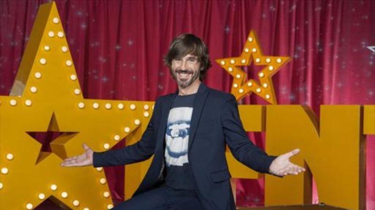 El presentador Santi Millán, en el plató del programa de Tele 5 'Got talent'.-MEDIASET