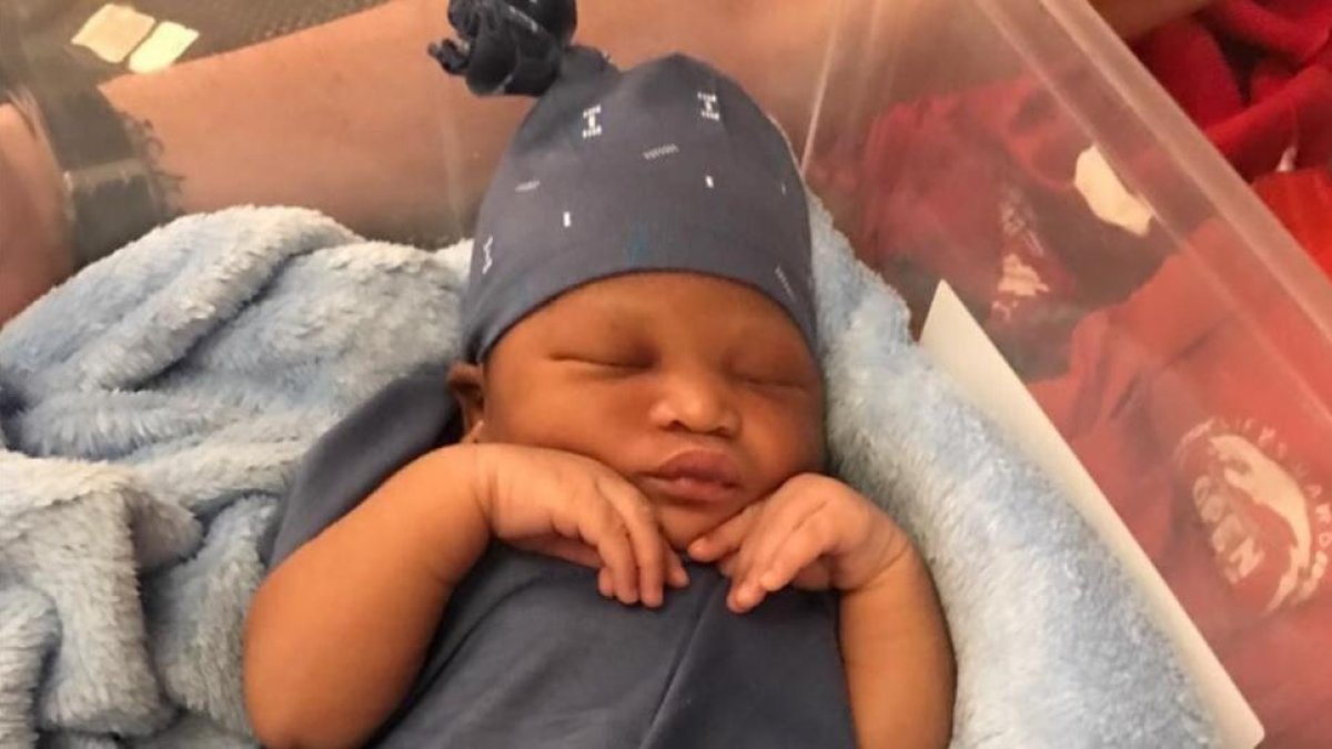 Mary, la bebé inmigrante recogida por Proactiva Open Arms frente a Libia.-PROACTIVA OPEN ARMS