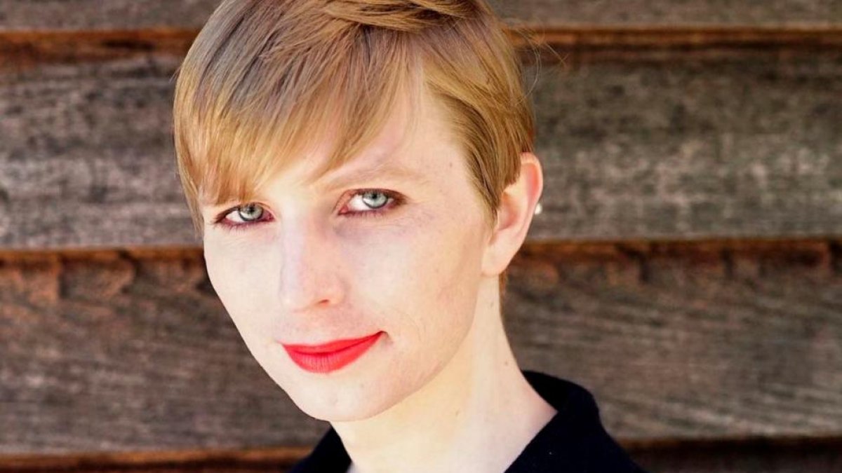 Chelsea Manning, en la foto que ha compartido en las redes sociales tras salir de prisión.-