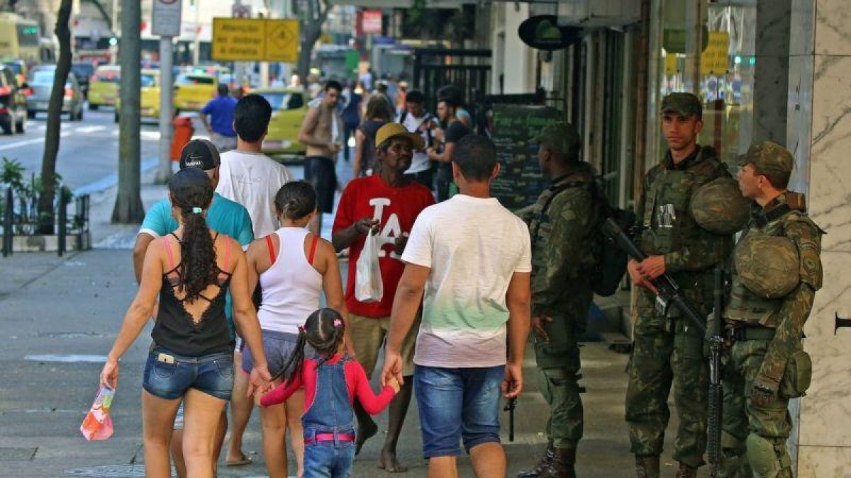 El ministro de Defensa de Bolsonaro descarta en EE.UU. intervención en Venezuela.-EFE