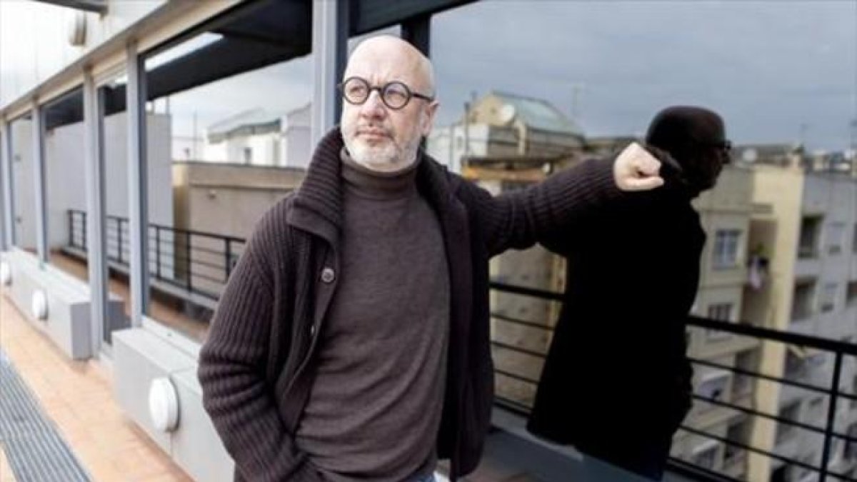 El escritor argentino Rodrigo Fresán publica ’La parte soñada’, en la editorial Random House.-CÉSAR CID