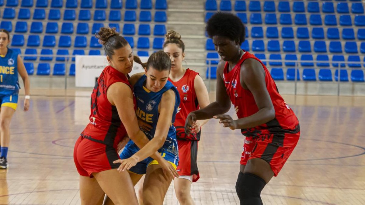 Copa de Castilla y León de Liga Femenina 2. / PHOTOGENIC