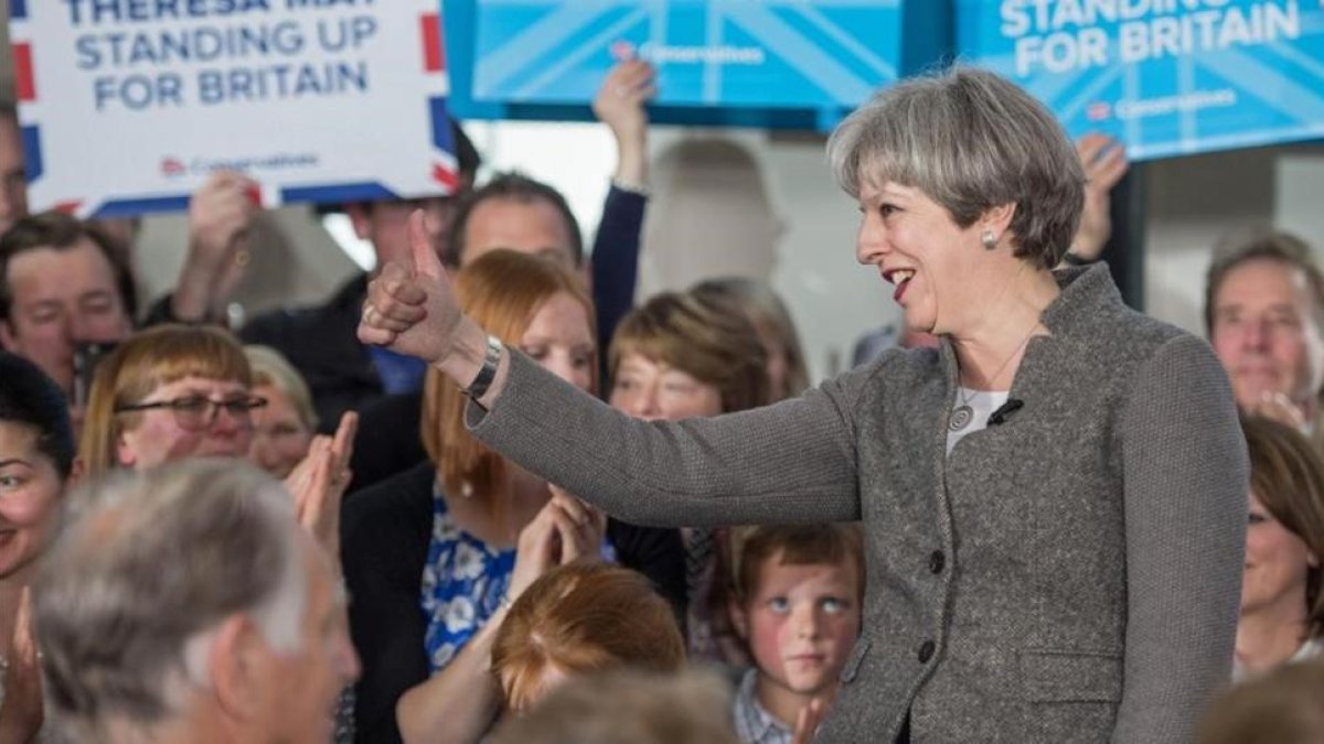 La primera ministra británica, Theresa May, durante su mitin en Aberdeen.-AFP