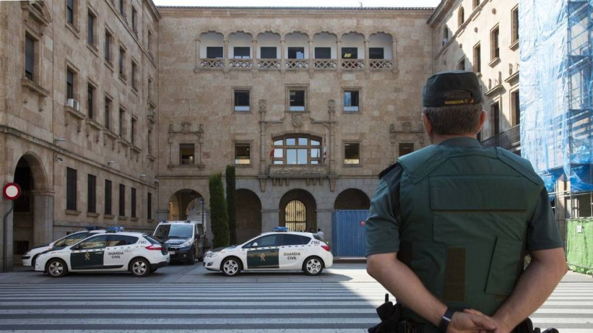 Fuertes medidas de seguridad en la audiencia de Salamanca por la declaración de Amancio García Carro, 'El Rubio'-Ical