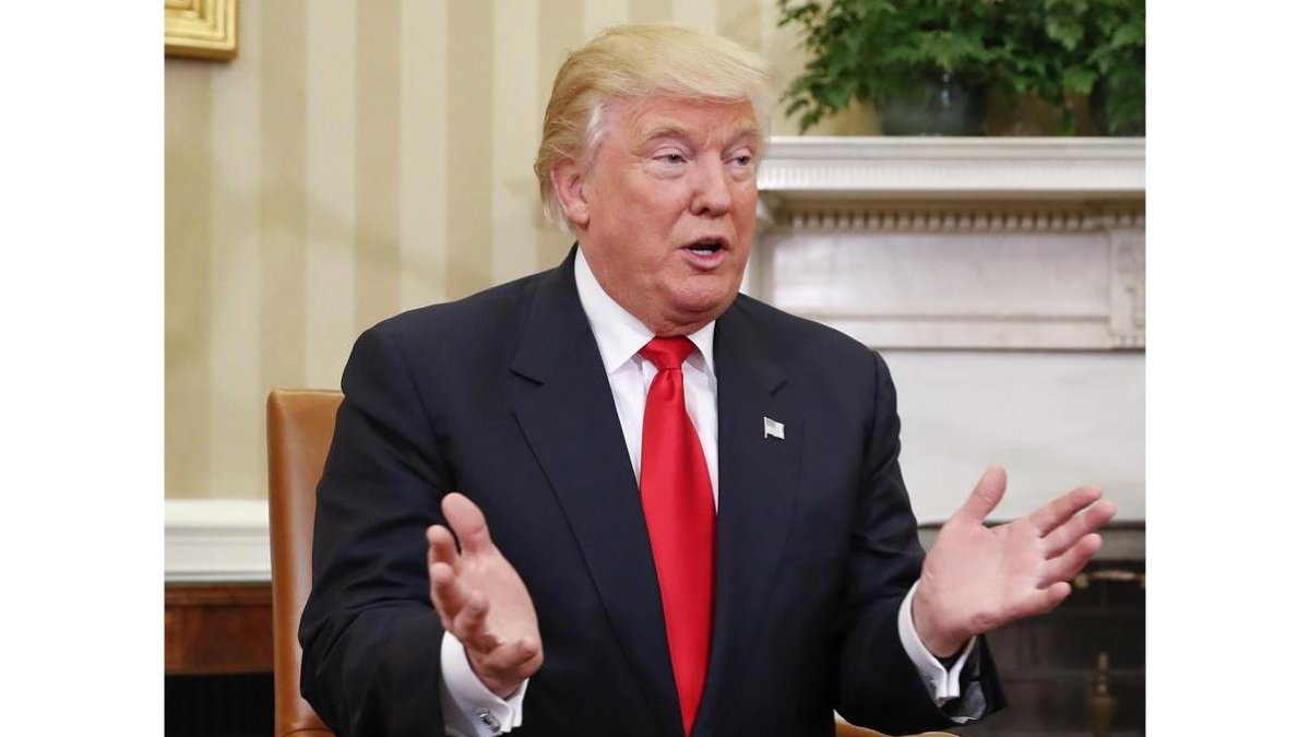Donald Trump, en el Despacho Oval en reunión con Barack Obama, en noviembre.-AP / PABLO MARTÍNEZ MONSIVAIS