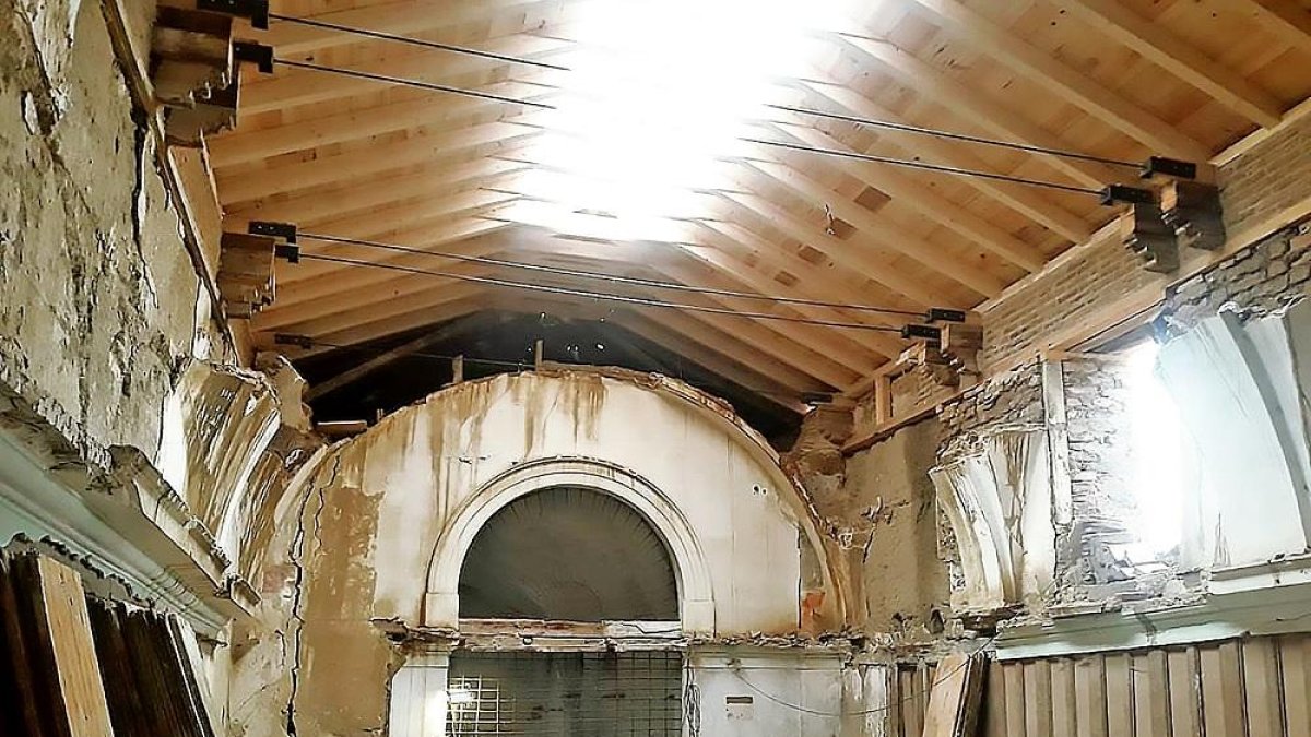 Sustitución de la cubierta e instalación de lucernarios en la anterior fase de rehabilitación del convento.-FUNDACIÓN REHABITAR