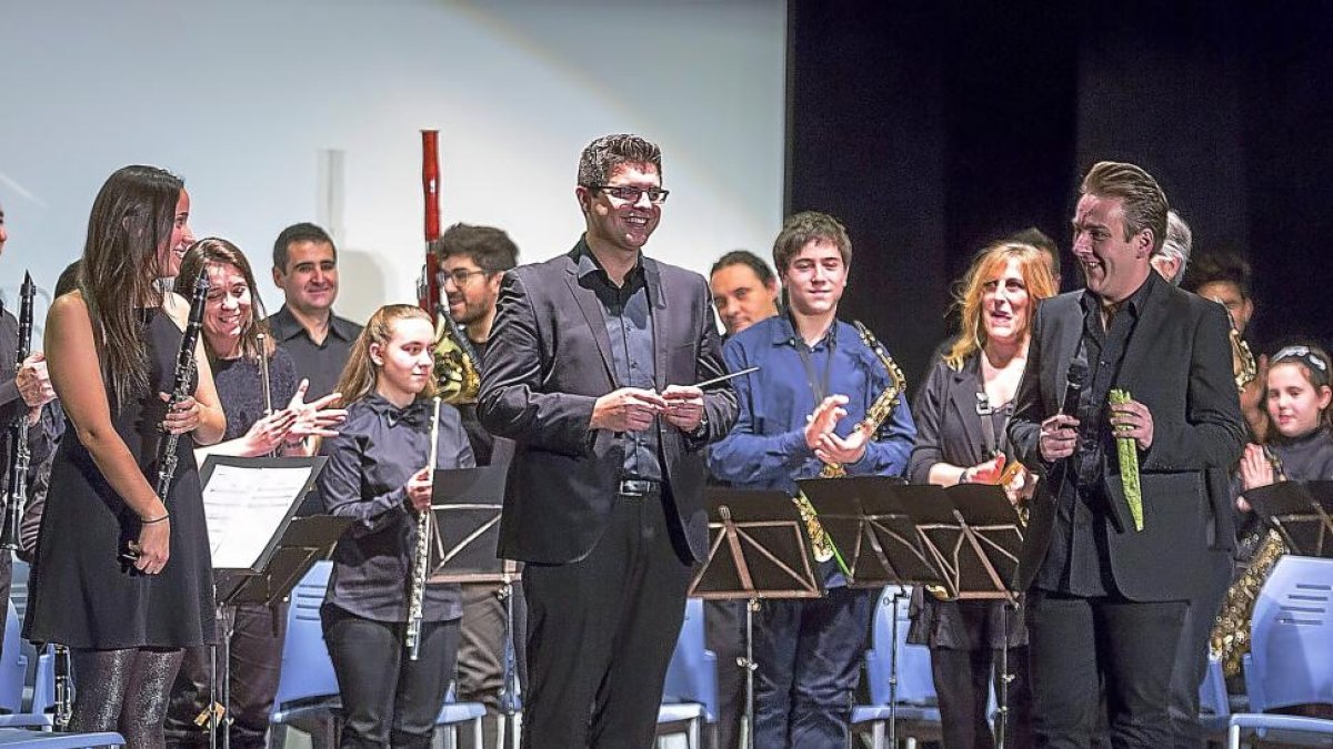 Integrantes de la banda durante el concierto.-MIGUEL ÁNGEL SANTOS / PHOTOGENIC