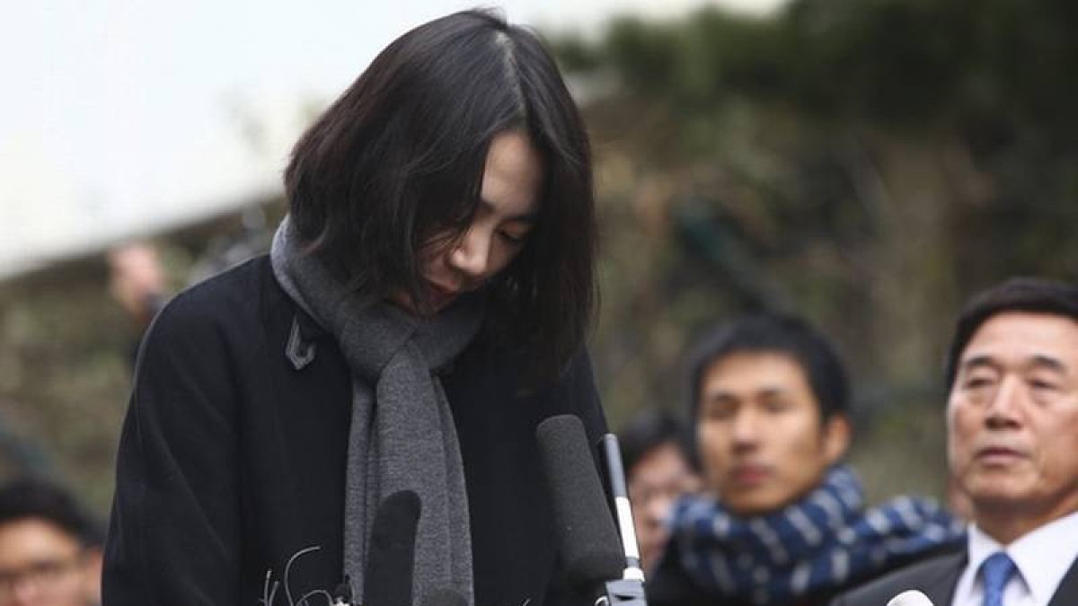 Cho Hyun-Ah, la hija mayor del presidente de Korean Air Cho Yang-Ho y exvicepresidenta de la compañía aérea.-Foto:  EFE / KIM CHUL-SOO