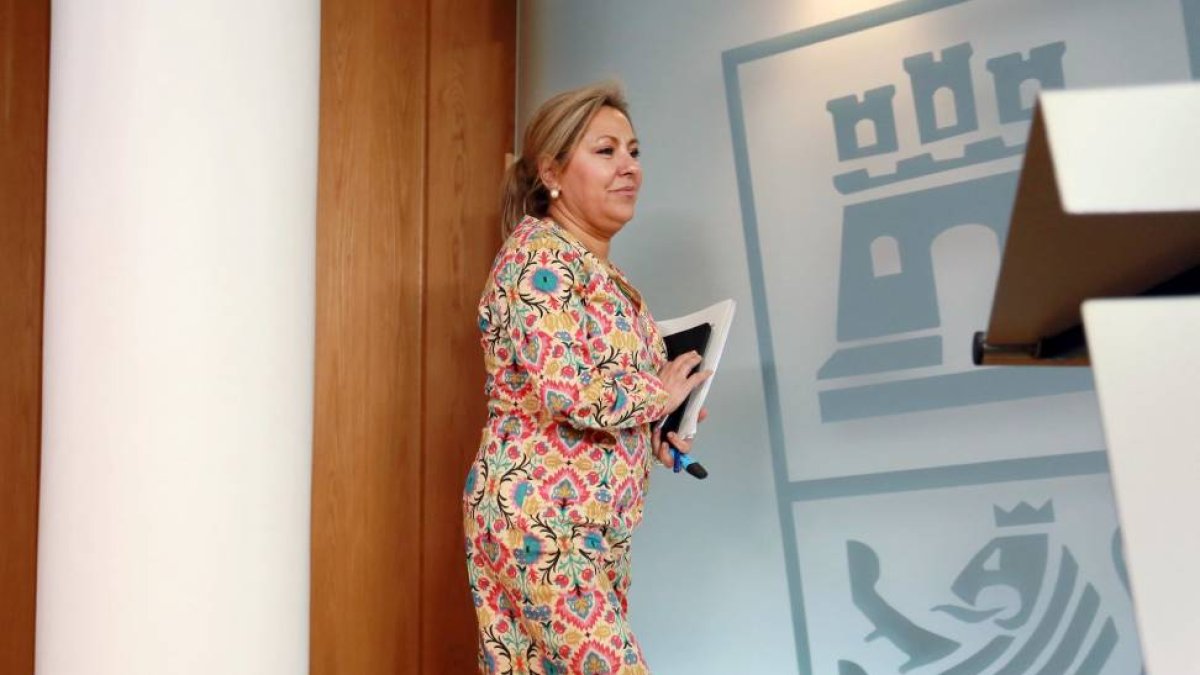 La vicepresidenta y portavoz de la Junta, Rosa Valdeón, comparece en rueda de prensa al finalizar el Consejo de Gobierno.-ICAL
