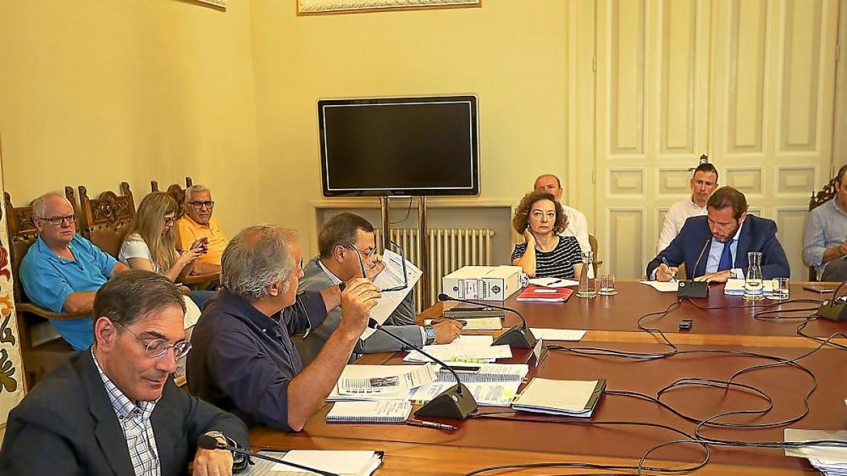 Comparecencia de  Óscar Puente en la comisión de investigación del soterramiento.-E. M.