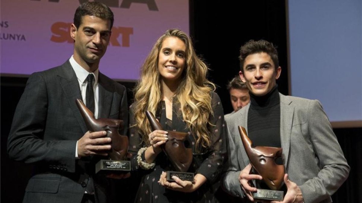 Gerard López, Ona Carbonell y Marc Márquez, los premiados.-JAVI FERRÁNDIZ
