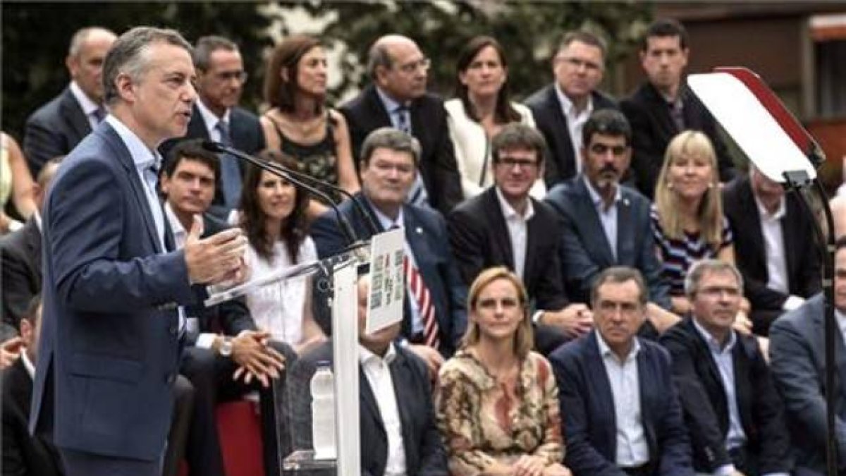 El lehendakari, Iñigo Urkullu, en un acto en la Casa de Juntas de Gernika.-Foto: EFE / MIGUEL TOÑA