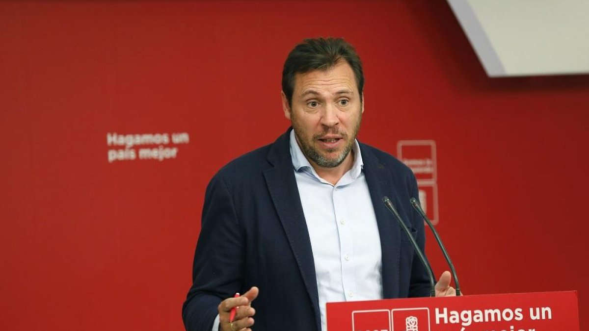 Puente durante una comparecencia como portavoz del PSOE.-JAVIER MARTÍNEZ