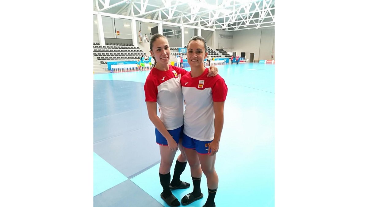 María Prieto O’Mullony y Amaia González de Garibay, se colgaron el oro en los Juegos Mediterráneos.-E.M.