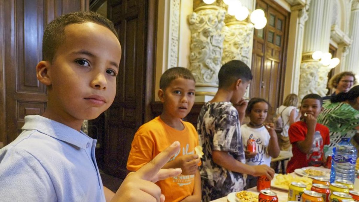 Recibimiento a los niños saharauis del Programa ‘Vacaciones en Paz’.- PHOTOGENIC