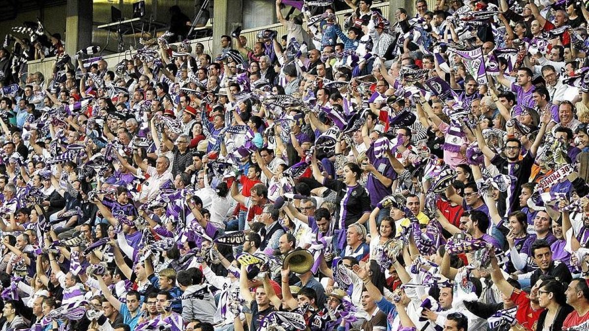 Aficionados del Real Valladolid-E. M.