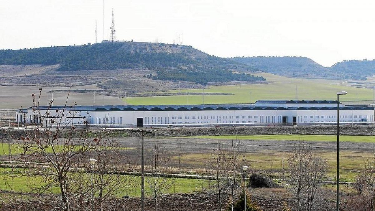 Imagen de los talleres de Renfe en San Isidro, donde se proyectaba el Parque Agroalimentario.