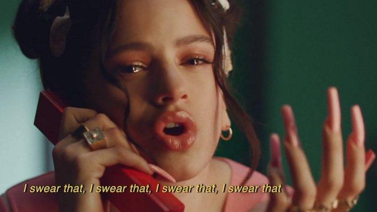 Rosalía en su nuevo videoclip ’Juro que’.-