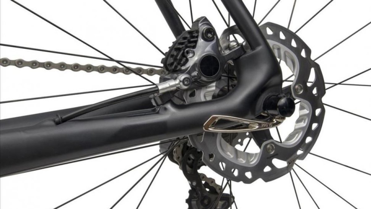Unos frenos de disco en una bicicleta de carretera-