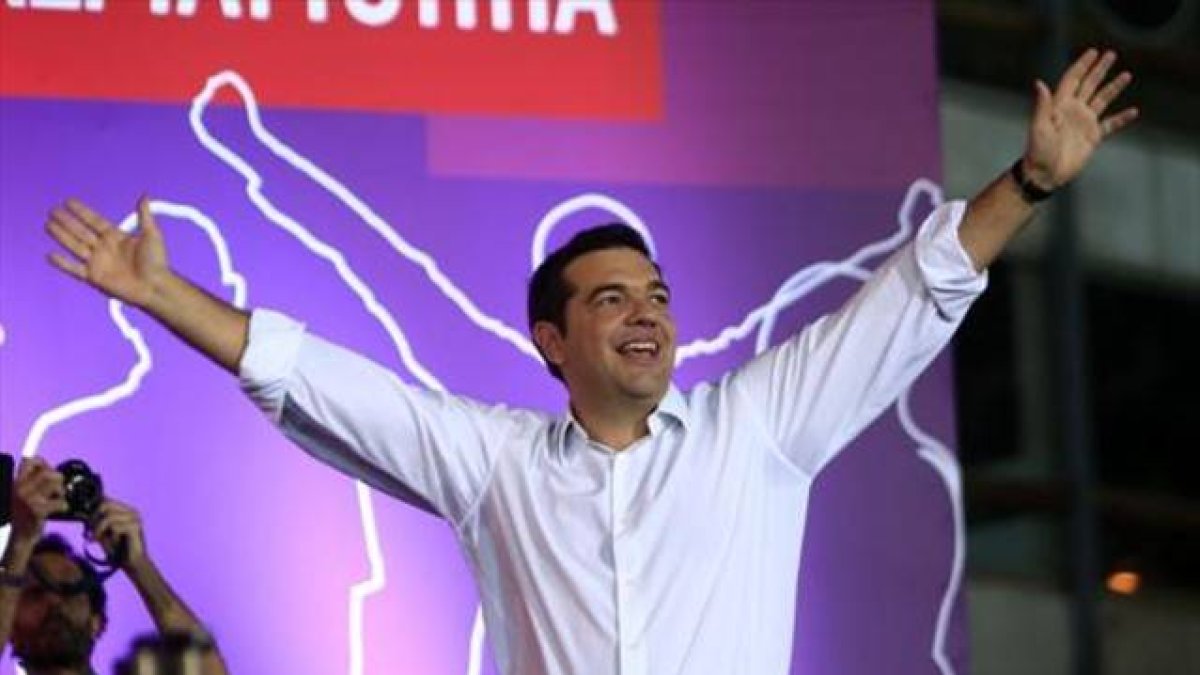 Alexis Tsipras, este viernes en el mitin de cierre de campaña.-AP / LEFTERIS PITARAKIS