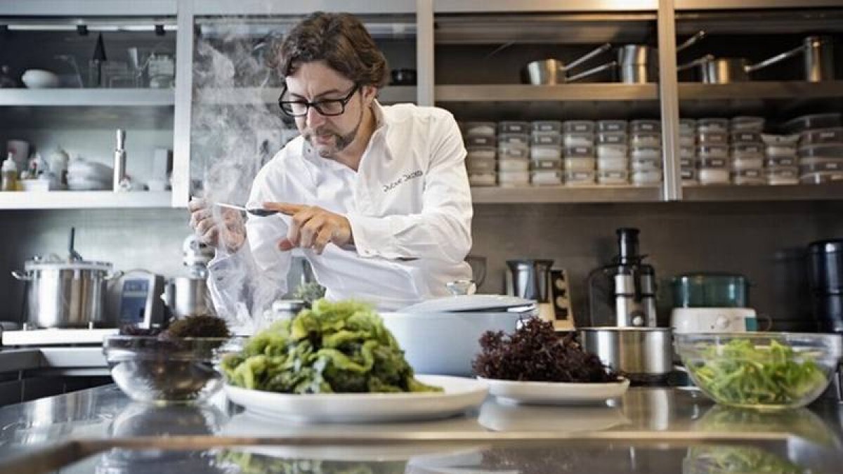 El cocinero Quique Dacosta en el 2013.-Foto: MIKEL PONCE