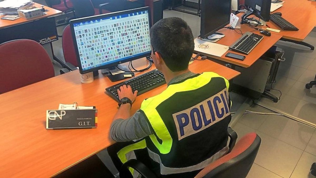 Agente del Cuerpo Nacional de Policía de la Policía Judicial de Valladolid.-E. M.
