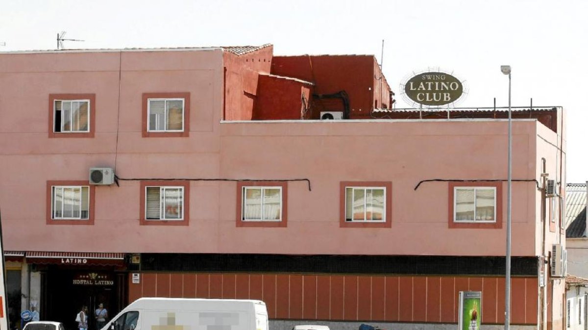 Club Latino de la avenida de Burgos en el que se produjo el tiroteo el pasado 9 de junio.-P. REQUEJO