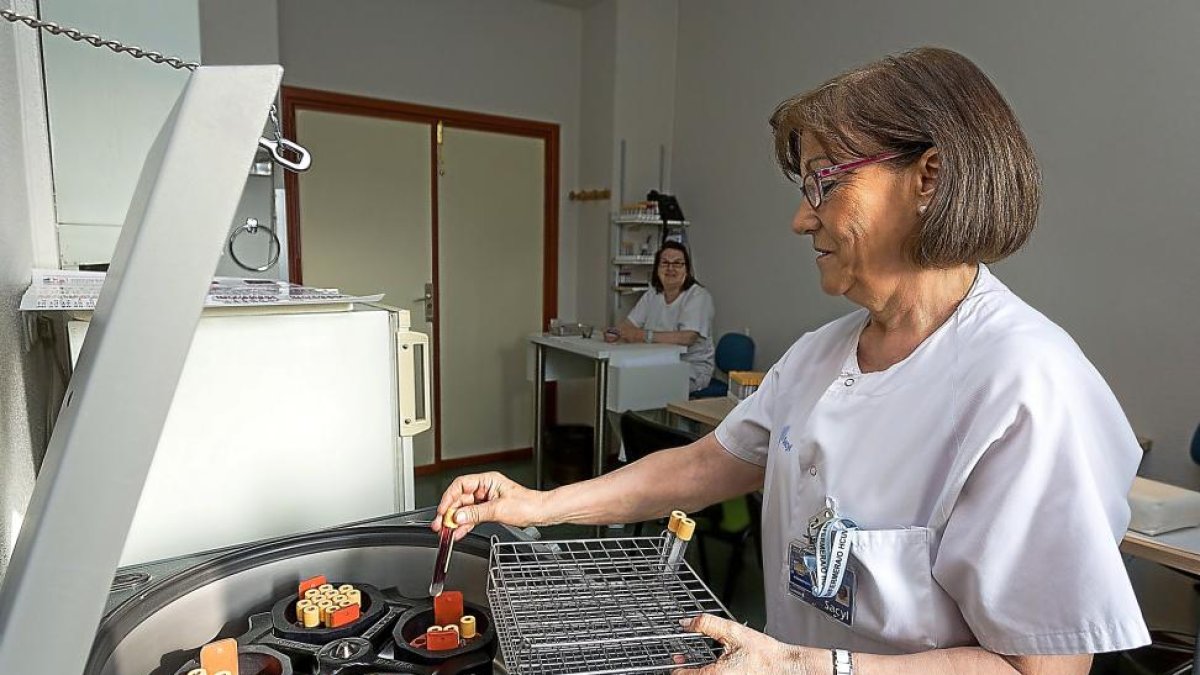 Área de analítica del Hospital Universitario Río Hortega.-M. Á. SANTOS