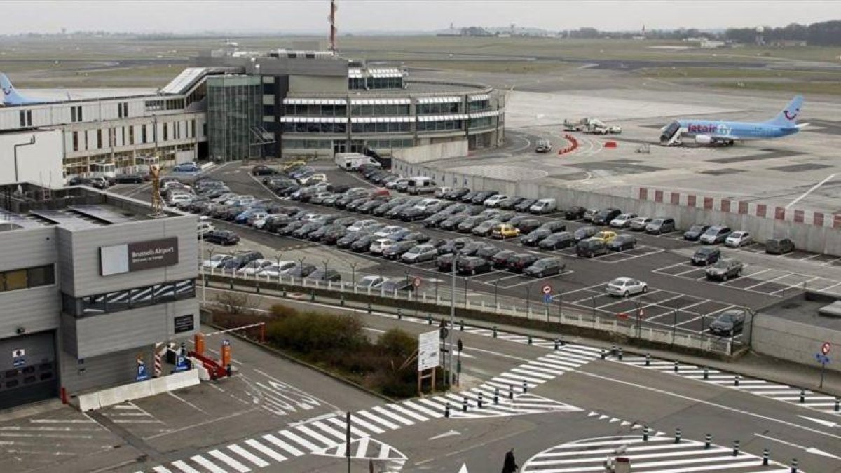 Imagen exterior del aeropuerto de Zaventem, en Bruselas.-