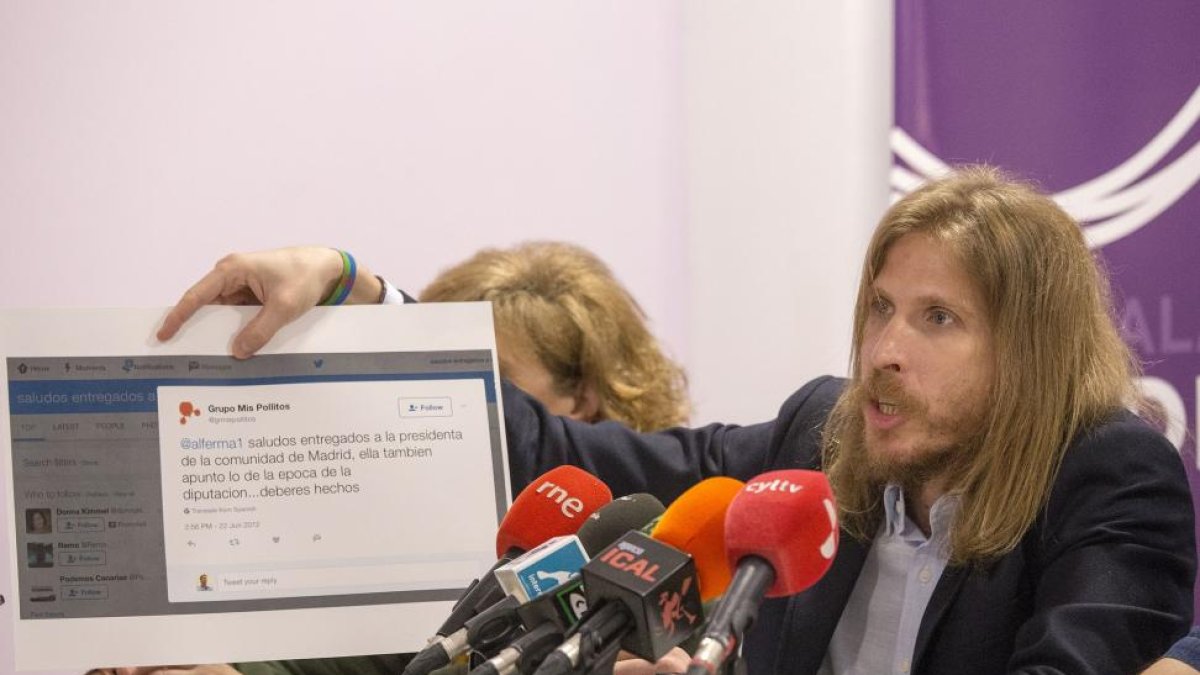 El secretario general de Podemos en Castilla y León, Pablo Fernandez, expone su valoración acerca de las grabaciones sobre la Operación Lezo-ICAL