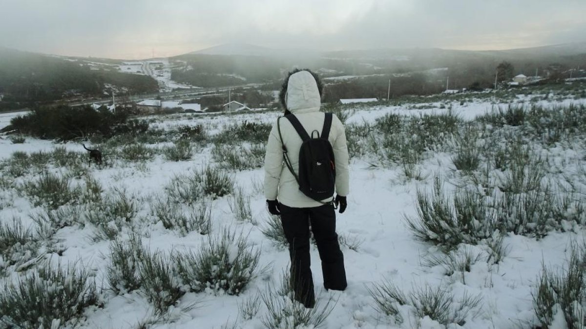 Nieve en Manzanal del Puerto (León) .-CÉSAR SÁNCHEZ / ICAL