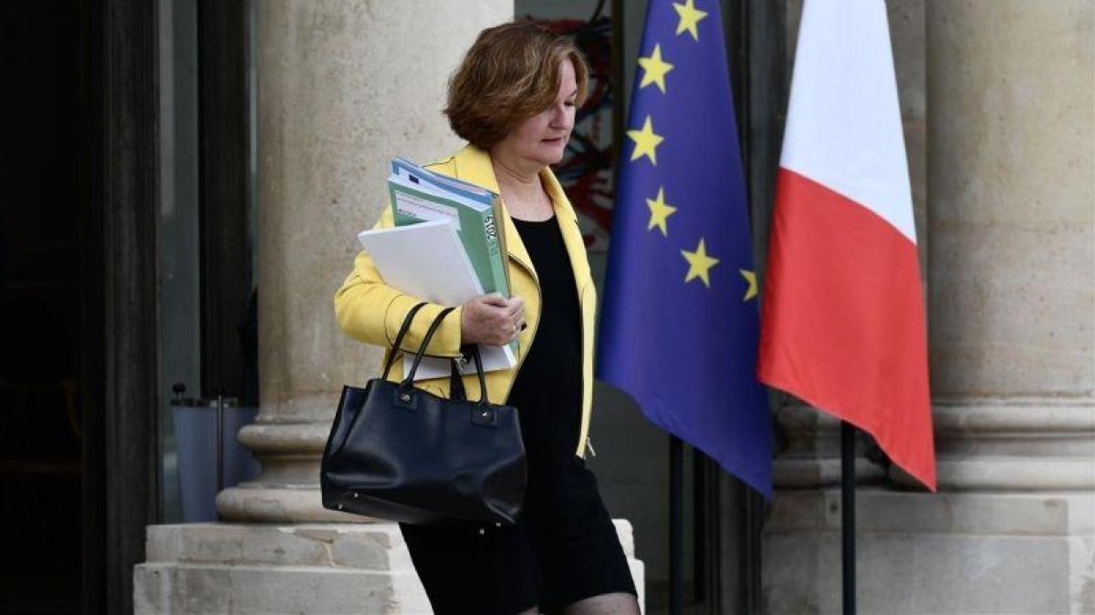 La ministra francesa de Asuntos Europeos, Nathalie Loiseau, sale del Elíseo el pasado lunes.-AFP / PHILIPPE LOPEZ