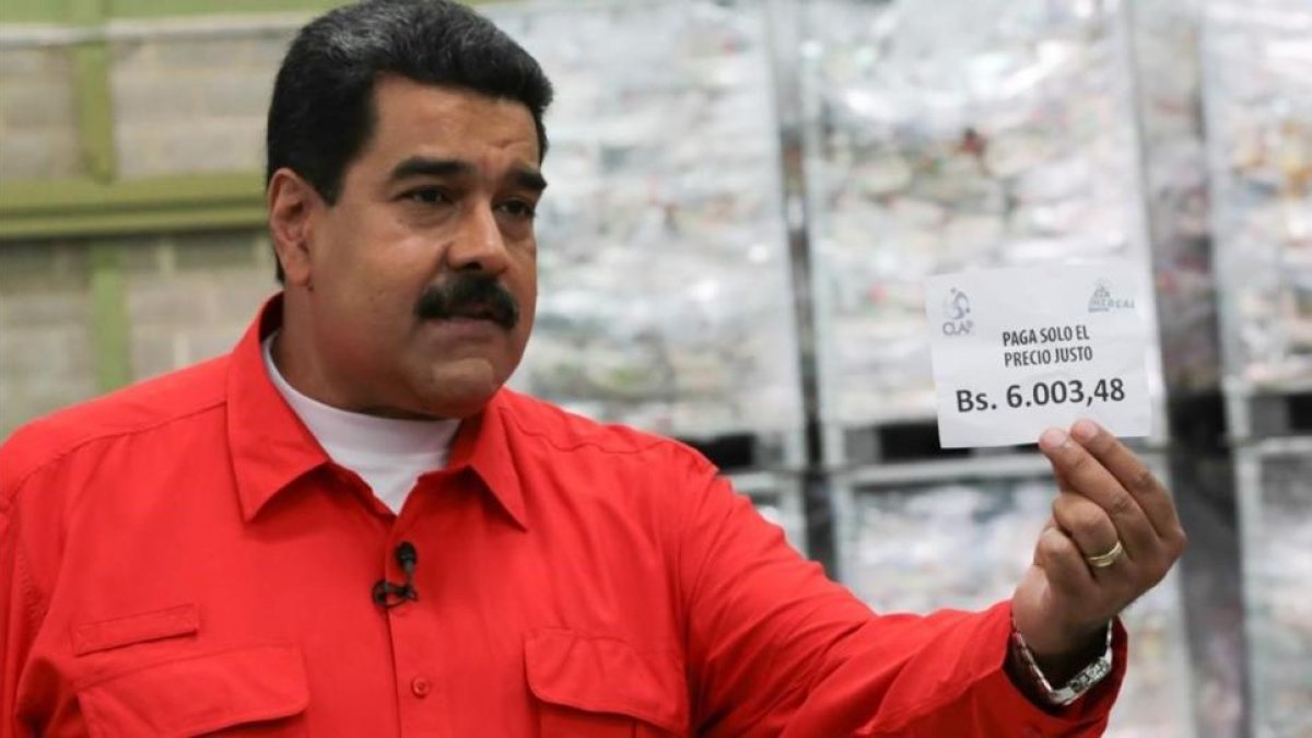 Maduro, en un acto de Gobierno, este domingo, en Caracas.-EFE