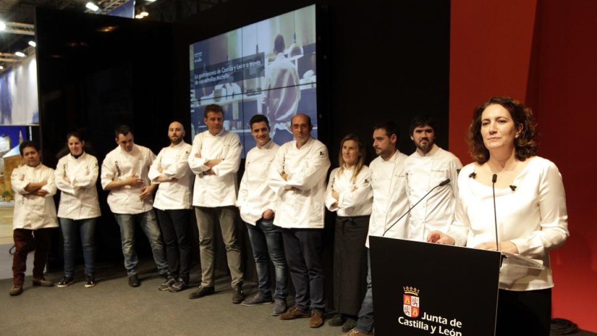 La consejera de Cultura y Turismo, María Josefa García Cirac, presenta la oferta gastronómica de Castilla y León a través de las Estrellas Michelin.-ICAL