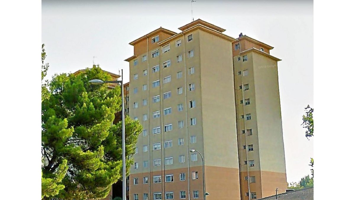 Edificio en la Calle Francisco Mendizábal-EL MUNDO
