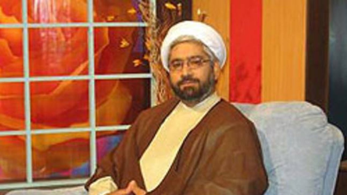El ayatolá Dehnavi durante su programa.-