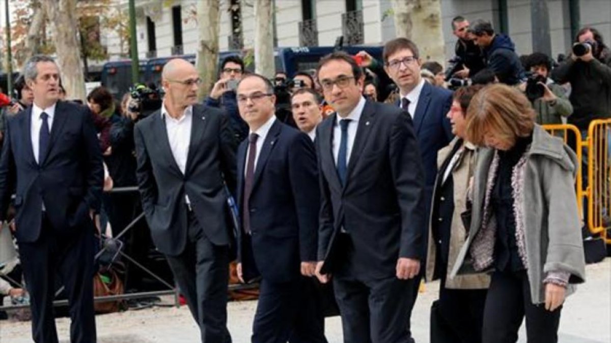 Los exconsellers, el día que fueron a declarar a la Audiencia Nacional.-JUAN MANUEL PRATS